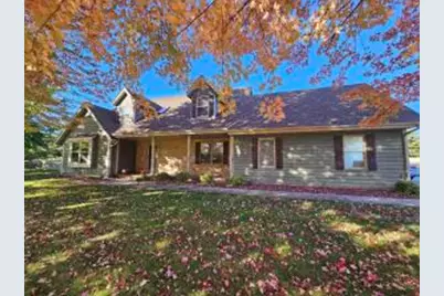 S86W26640  Rustic View Ln, Vernon, WI 53149 - Photo 1