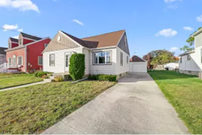 1852  Belmont St, Manitowoc, WI 54220 - Photo 1