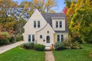 569 Greenland Ave, Oconomowoc, WI 53066 - Photo 1