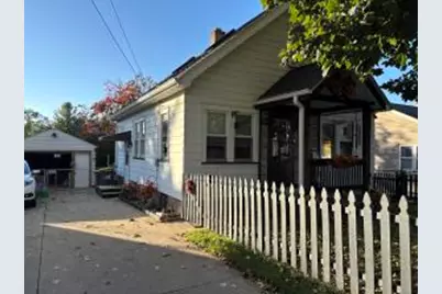 1462  Cleveland Ave, Waukesha, WI 53186 - Photo 1