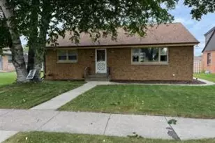628 Elm Ave, South Milwaukee, WI 53172 - Photo 1