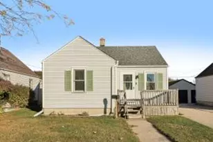 2613 25th Ave, Kenosha, WI 53140 - Photo 1