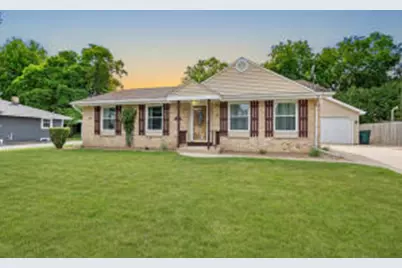 117  Judge Dr, Saukville, WI 53080 - Photo 1