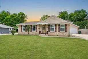 117 Judge Dr, Saukville, WI 53080 - Photo 1