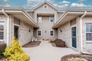 18520 Emerald Cir, Brookfield, WI 53045 - Photo 1