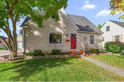 1120 N 8th Ave, West Bend, WI 53090 - Photo 1