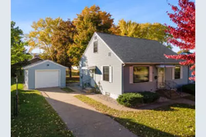 2150  21st Ter, La Crosse, WI 54601 - Photo 1