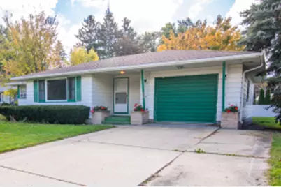 205 E Spaulding St, Watertown, WI 53098 - Photo 1