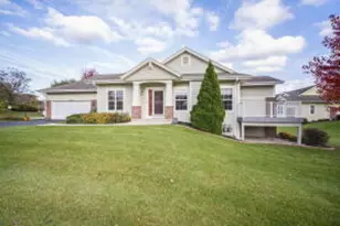 S70W15770 Sandalwood Dr, Muskego, WI 53150 - Photo 1