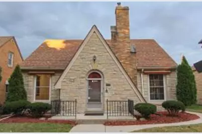 2870 S 47th St, Milwaukee, WI 53219 - Photo 1