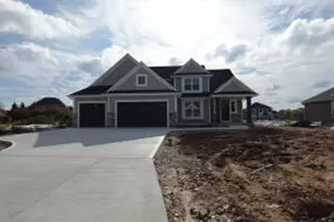 N75W24637 Overland Rd, Sussex, WI 53089 - Photo 1