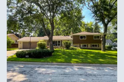 1239 N 122nd St, Wauwatosa, WI 53226 - Photo 1