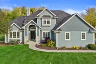 N76W24944 Ridgefield Dr, Lisbon, WI 53089 - Photo 1