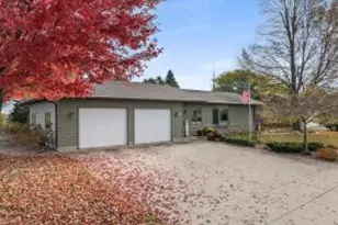 415 S Adams St, Valders, WI 54245 - Photo 1