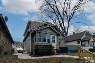 5549 N 33rd St, Milwaukee, WI 53209 - Photo 1