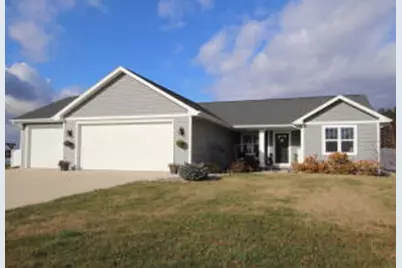 536  Deerview Dr, Reedsville, WI 54230 - Photo 1