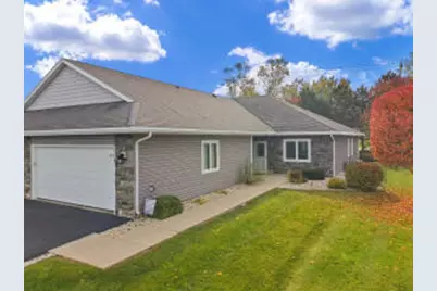 206  Potter Rd, Elkhorn, WI 53121 - Photo 1