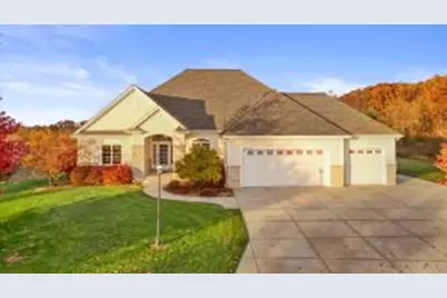 N49W18370  Green Meadow Ct, Menomonee Falls, WI 53051 - Photo 1