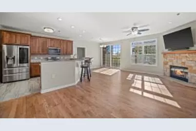 9227 S 51st St, Franklin, WI 53132 - Photo 1