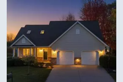 1113  Pine St, Onalaska, WI 54650 - Photo 1