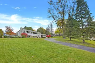 1620 Greenview Dr, Brookfield, WI 53045 - Photo 1