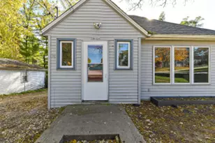 30119 Moccasin Dr, Burlington, WI 53105 - Photo 1