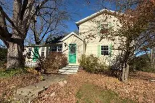 906 Ramsey St, Brownsville, MN 55919 - Photo 1