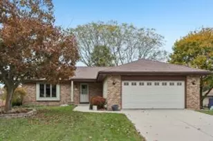N77W15302 Crossway Dr, Menomonee Falls, WI 53051 - Photo 1