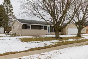 4412 Just Ct, Manitowoc, WI 54220 - Photo 1