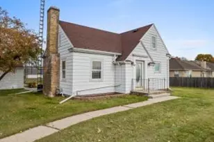 2940 Memorial Dr, Two Rivers, WI 54241 - Photo 1