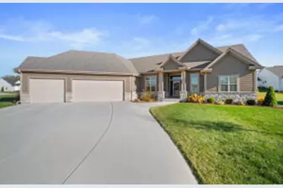 1922 N Teton Trl, Grafton, WI 53024 - Photo 1