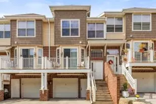 812 Timber Ridge Ct, Waukesha, WI 53189 - Photo 1