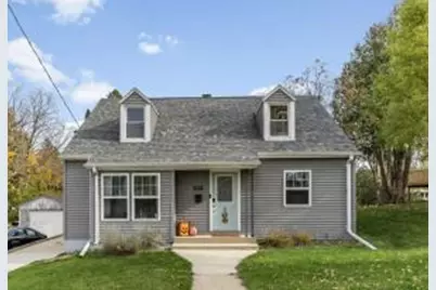 129  Juneau St, Horicon, WI 53032 - Photo 1