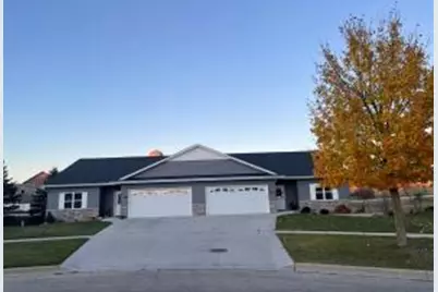 430  Emerald Ct, Kewaskum, WI 53040 - Photo 1