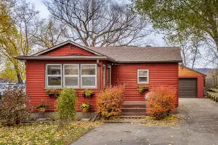 1624 Bainbridge St, Campbell, WI 54603 - Photo 1