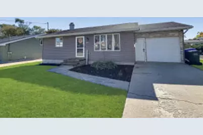 123 W 10th St, Kaukauna, WI 54130 - Photo 1