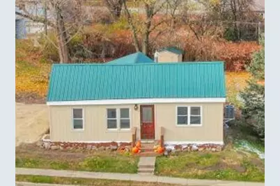 418 N Main St, Viroqua, WI 54665 - Photo 1