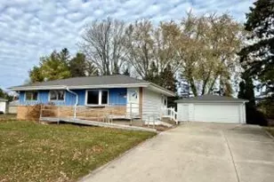 1518 Scott Rd, Port Washington, WI 53074 - Photo 1