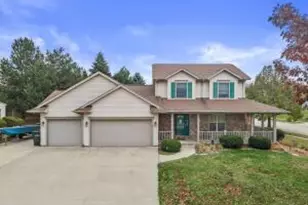 1401 Lee Ave, West Bend, WI 53090 - Photo 1