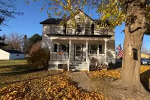 351 Randolph St, Mishicot, WI 54228 - Photo 1