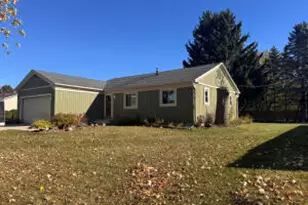 2009 Sharon Ln, Manitowoc, WI 54220 - Photo 1