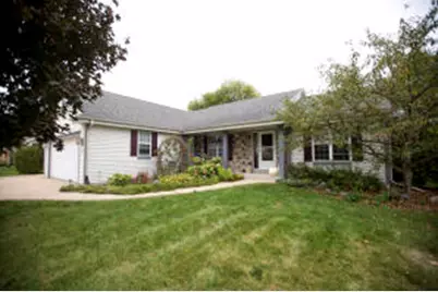 625  Chadwick Dr, Watertown, WI 53094 - Photo 1