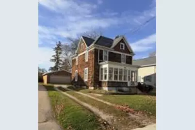 606  West St, Beaver Dam, WI 53916 - Photo 1