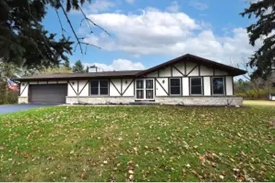 W5675  Sunset Ridge Rd, Walworth, WI 53184 - Photo 1