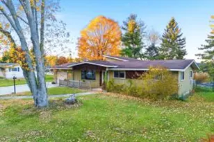 1010 Forest Ave, Sheboygan, WI 53081 - Photo 1