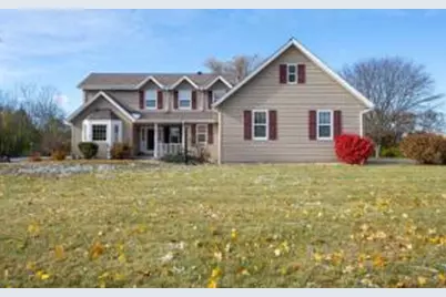 S81W30467  Bailey Ln, Mukwonago, WI 53149 - Photo 1