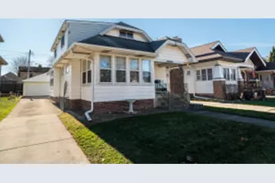 421  Augusta St, Racine, WI 53402 - Photo 1