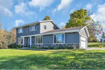 W243S7330  Greenbriar Dr, Vernon, WI 53189 - Photo 1