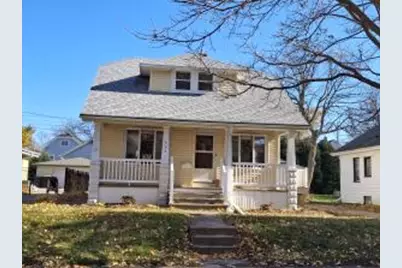 542 N 61st St, Wauwatosa, WI 53213 - Photo 1