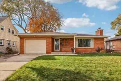 2605 S 82nd St, West Allis, WI 53219 - Photo 1